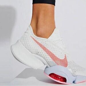 Nike Air Zoom SuperRep 2 in Summit White and Crimson